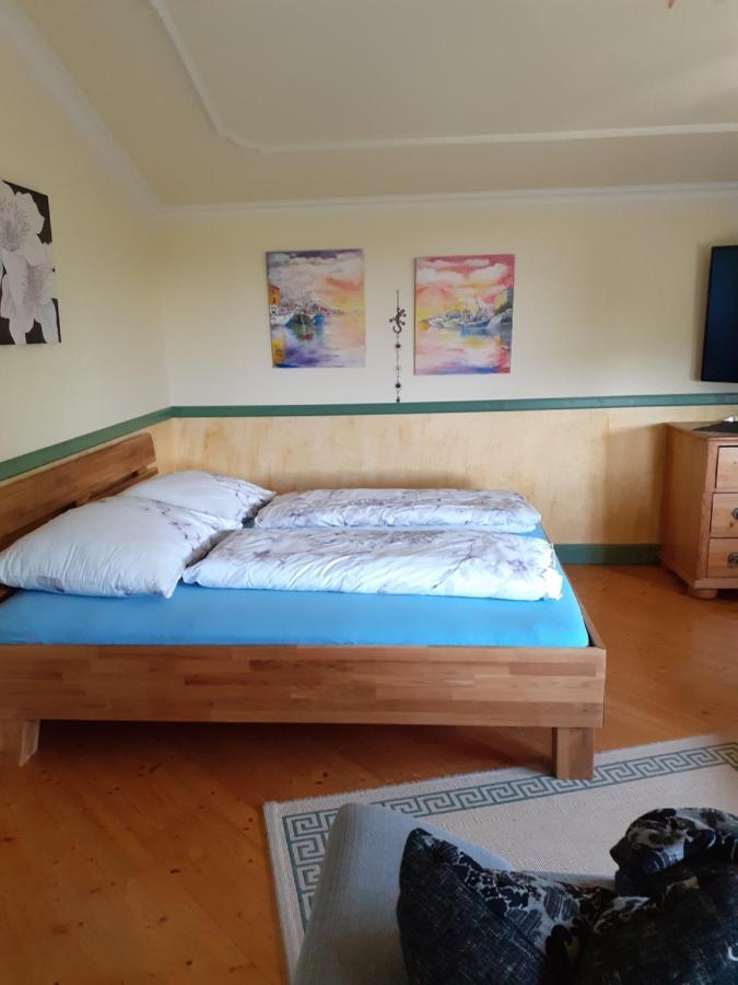 Appartment Andrea Eugendorf Bagian luar foto